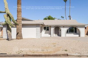 224 E Minton Dr in Tempe, AZ - Building Photo