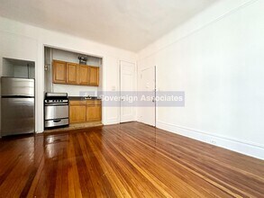 45 Tiemann Pl in New York, NY - Building Photo - Building Photo