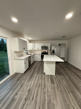 4552 Alta Mesa Dr in Redding, CA - Foto de edificio - Building Photo