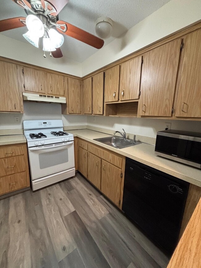 13 N Rockland Ave in Congers, NY - Building Photo - Building Photo
