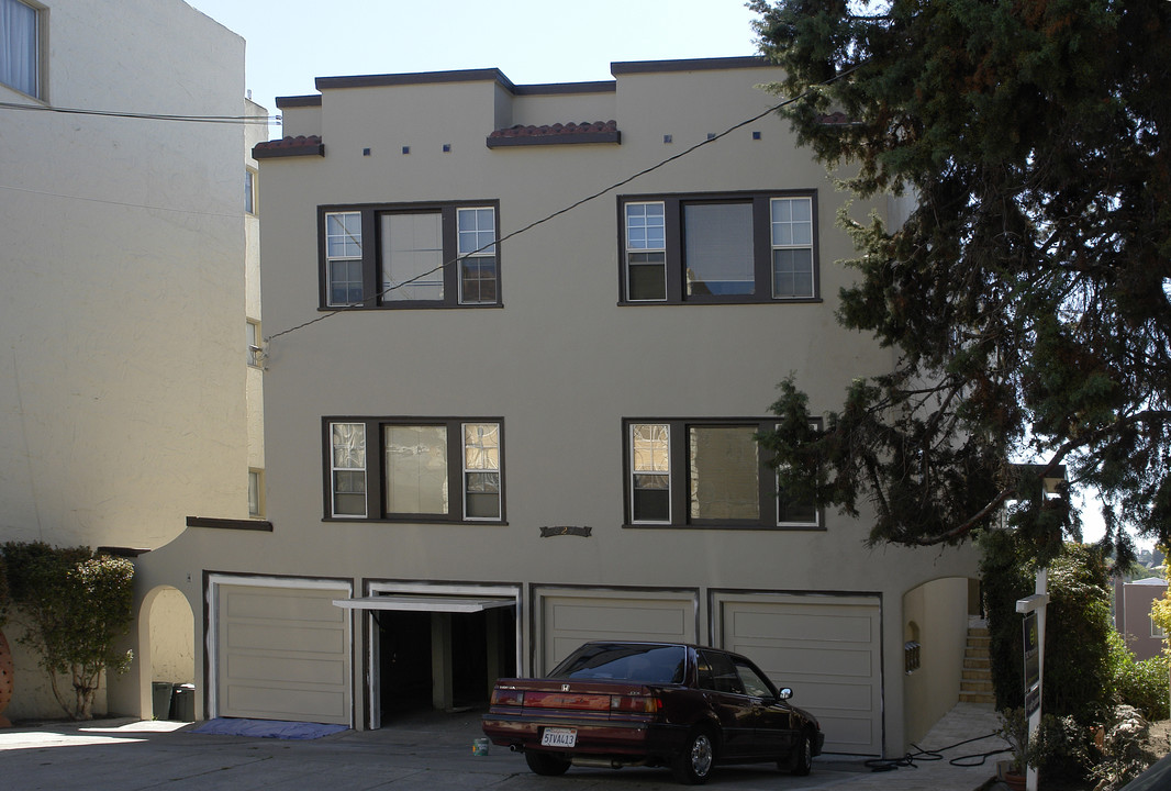 824 York St in Oakland, CA - Building Photo