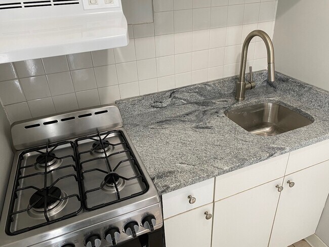 201 Lareine Ave-Unit -401 in Bradley Beach, NJ - Building Photo - Building Photo