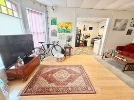 81-83-83 Monroe St in Burlington, VT - Building Photo