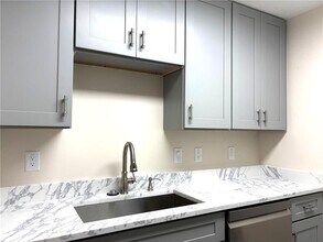 895 Brickleridge Ln SE in Mableton, GA - Building Photo - Building Photo