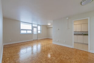 Dublin Street Apartments in Markham, ON - Building Photo