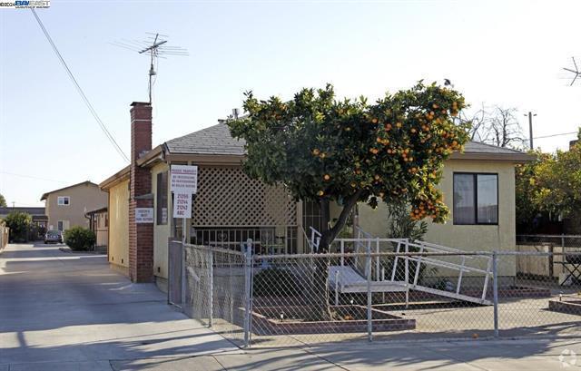 21266 Garden Ave in Hayward, CA - Building Photo