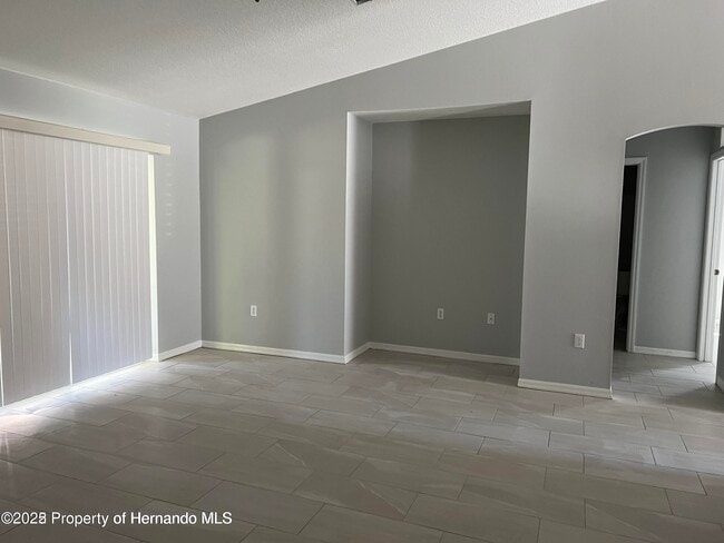 1330 Clovis Ln in Spring Hill, FL - Building Photo - Building Photo