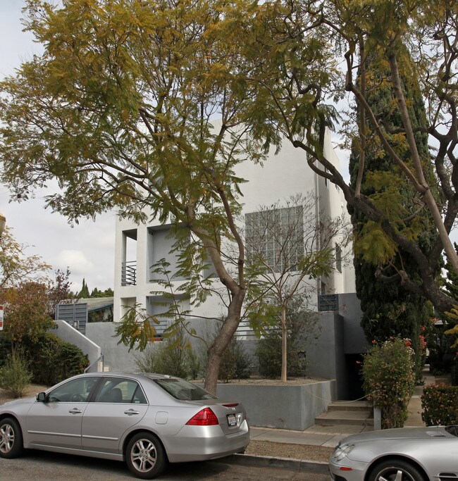 1139 Harvard St in Santa Monica, CA - Foto de edificio - Building Photo