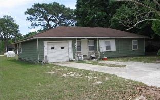 136 Sims Ave in Callaway, FL - Building Photo