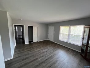 3100 NW Las Animas Ave in Huntsville, AL - Building Photo - Building Photo