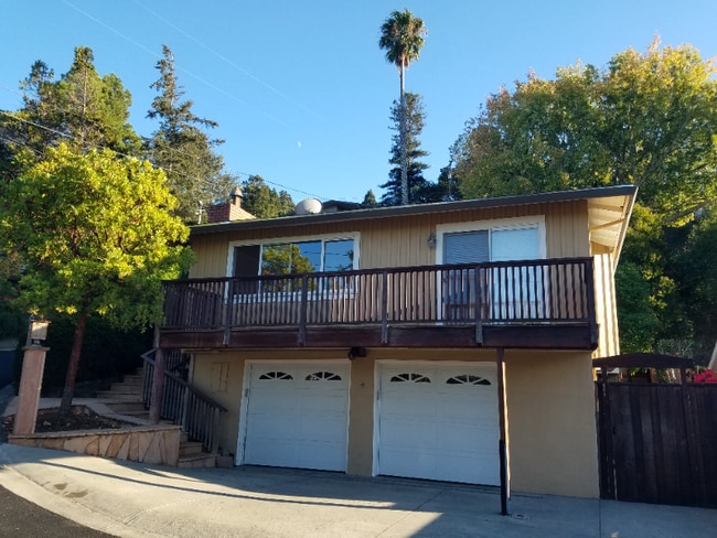 623 Oakdale Ave
