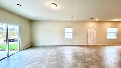 2855 Stunning Ave in Davenport, FL - Foto de edificio - Building Photo