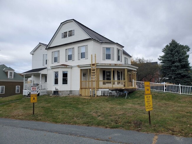 property at 17 Canaan St