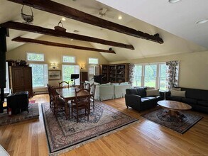 437 Green Hill Rd in Madison, CT - Building Photo - Building Photo