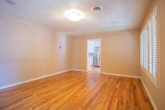 3813 35th St in Lubbock, TX - Foto de edificio - Building Photo