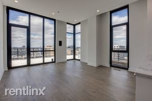 111 S Peoria St in Chicago, IL - Building Photo - Building Photo