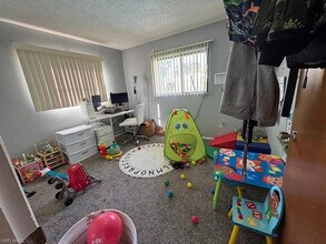 1865 Lavonia Ln in North Fort Myers, FL - Building Photo - Building Photo