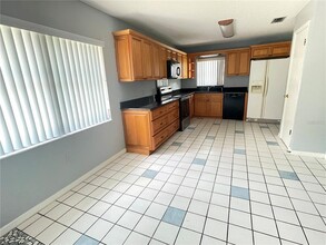 738 E C 470 in Lake Panasoffkee, FL - Building Photo - Building Photo