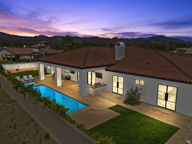 49636 Constitution Dr in Indio, CA - Foto de edificio - Building Photo