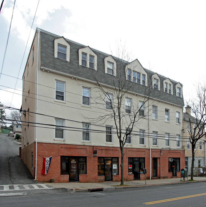 24-26 Main St in Dobbs Ferry, NY - Building Photo