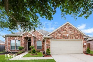 6542 Turner Fields Ln in San Leon, TX - Building Photo