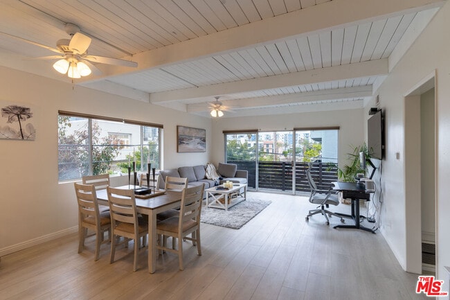 3900 Pacific Ave in Los Angeles, CA - Building Photo - Building Photo