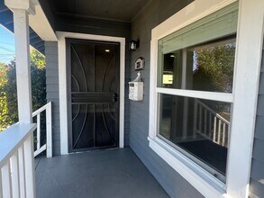 326 W 13th St in Los Angeles, CA - Building Photo - Building Photo