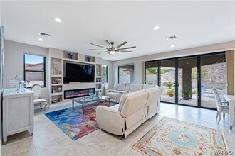 2836 Steamboat Dr in Bullhead City, AZ - Building Photo - Building Photo