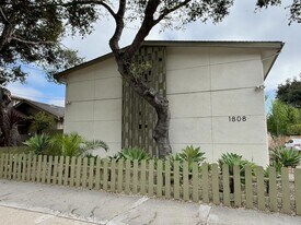 1808 Castillo St, Unit E in Santa Barbara, CA - Building Photo