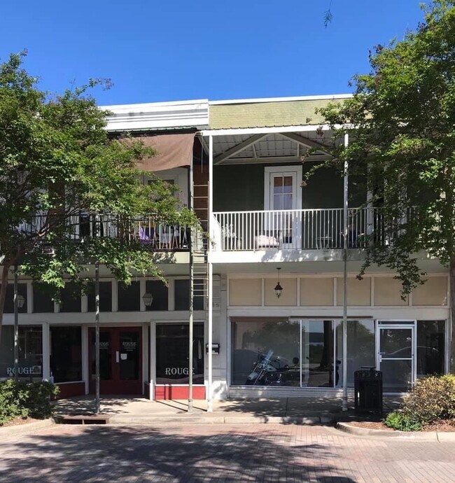 1512 Walnut St Apartments and Nearby Vicksburg Apartments For Rent