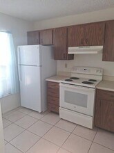 2933 Stillwell Ct in New Port Richey, FL - Building Photo - Building Photo