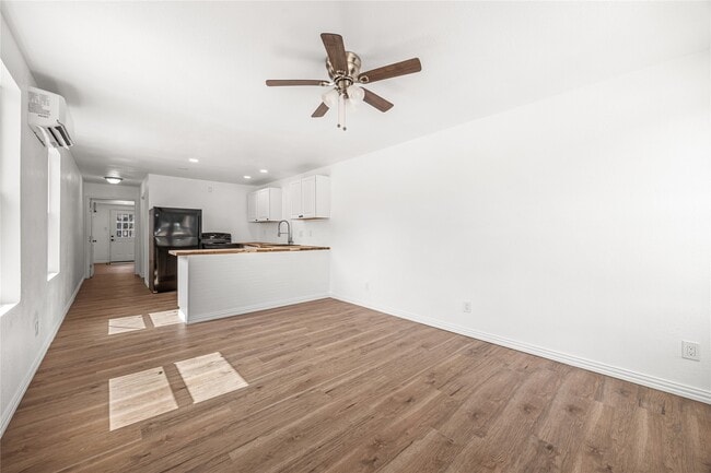 property at 28096 7 Sisters Rd