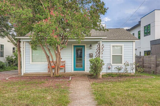 property at 3005 E 18th St