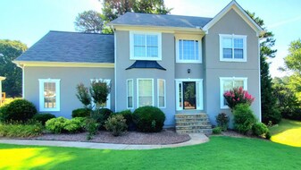 25 Cherrystone Walk in Suwanee, GA - Building Photo