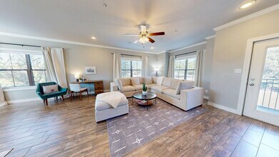 636 Clay St in Bryan, TX - Building Photo - Building Photo