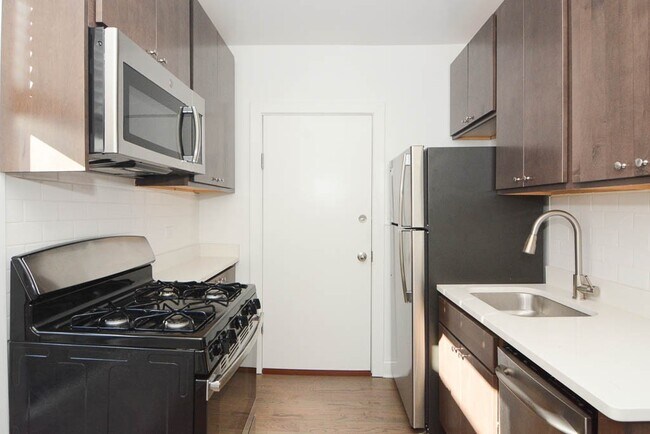 2641 N Spaulding Ave in Chicago, IL - Building Photo - Building Photo