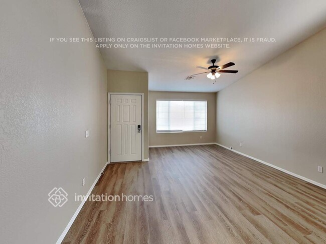 6453 E Menlo St in Mesa, AZ - Foto de edificio - Building Photo