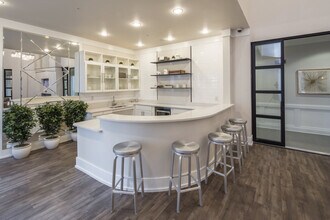 Lakeshore Lofts in Irving, TX - Building Photo - Interior Photo