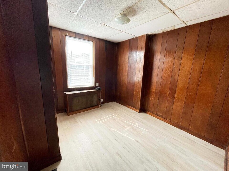 3244 E St in Philadelphia, PA - Building Photo