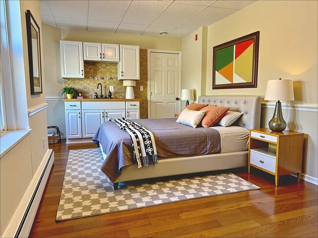 property at 9 Bowdoin St