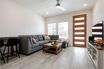 709 Fuller St in Sulphur Springs, TX - Building Photo - Building Photo