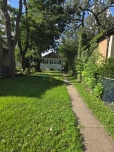 1214 W 98th St in Chicago, IL - Building Photo - Building Photo