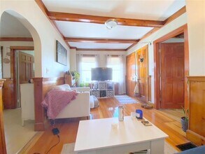 21 Ashland St, Unit 1 in Malden, MA - Building Photo - Building Photo