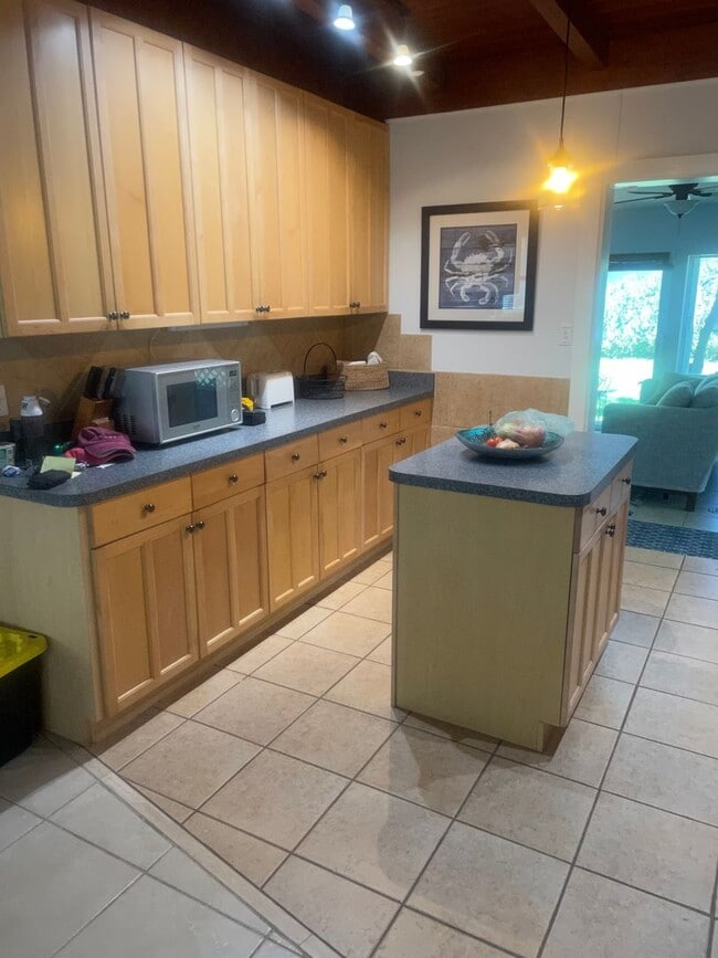 428 Court St in Englewood, FL - Building Photo - Building Photo