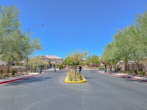 5646 St Elias St in North Las Vegas, NV - Building Photo - Building Photo