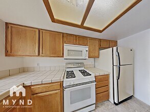 5922 Shadow Park Dr in Reno, NV - Building Photo - Building Photo