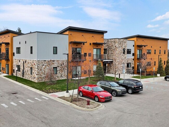property at 1401 S Rochester Rd