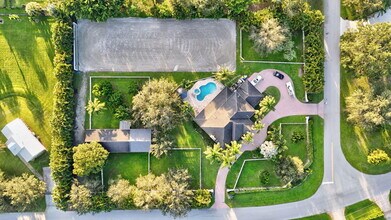 14950 Roan Ct in Wellington, FL - Foto de edificio - Building Photo