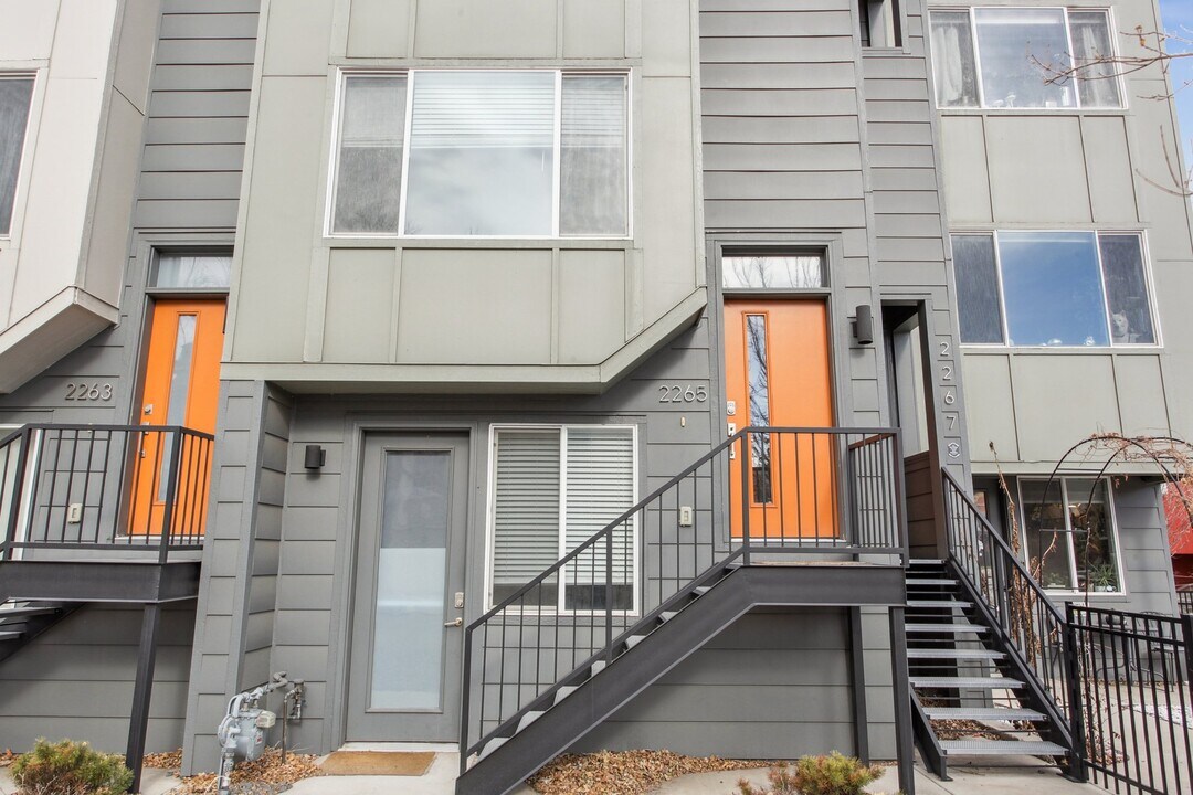 2265 Glenarm Pl in Denver, CO - Building Photo