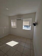 1021 NW 3rd St in Miami, FL - Building Photo - Building Photo